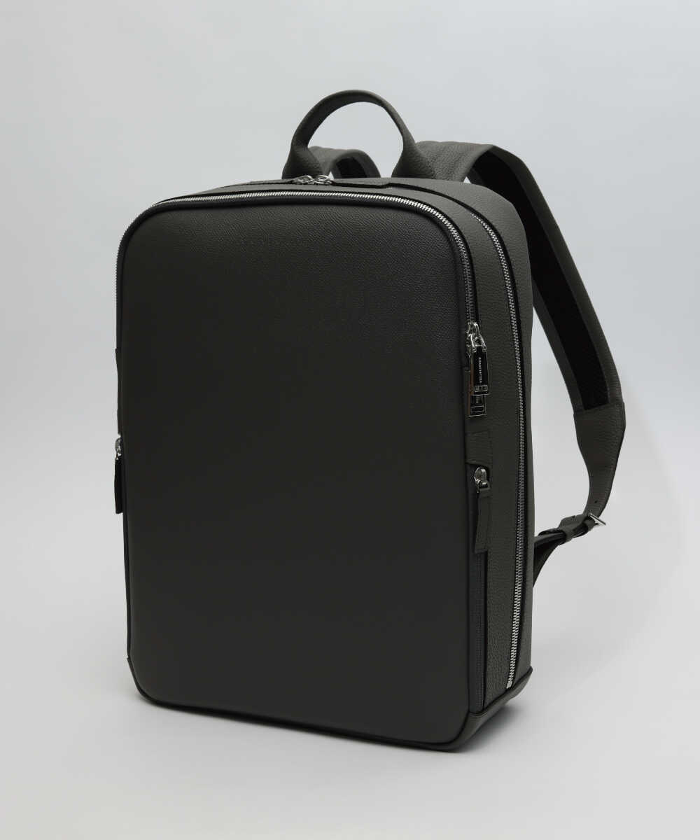 SAFARI MAGAZINE 〈ボナベンチュラ〉のカラフルな個性派バッグで