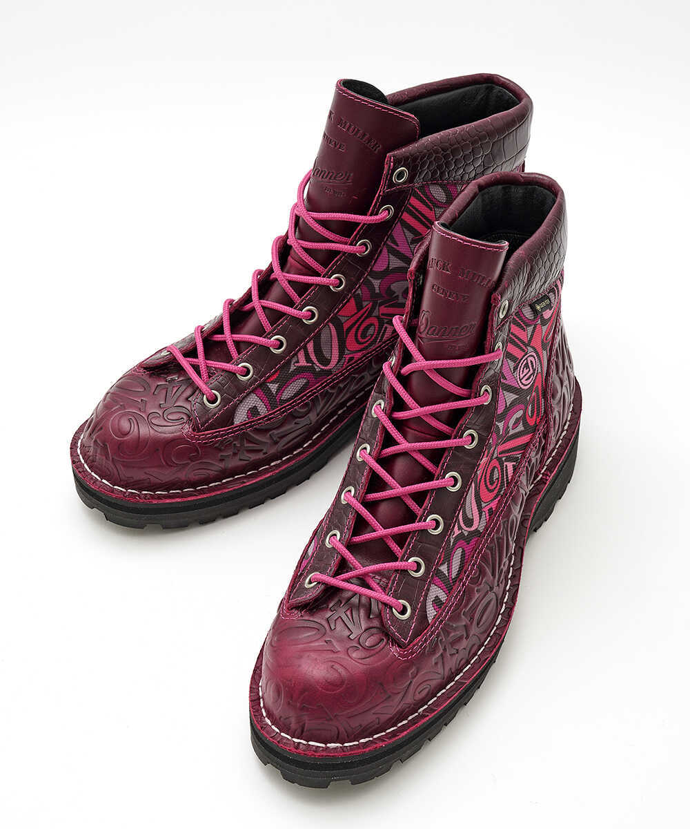 SAFARI MAGAZINE 〈フランク ミュラー〉×〈ダナー〉の最新ブーツが