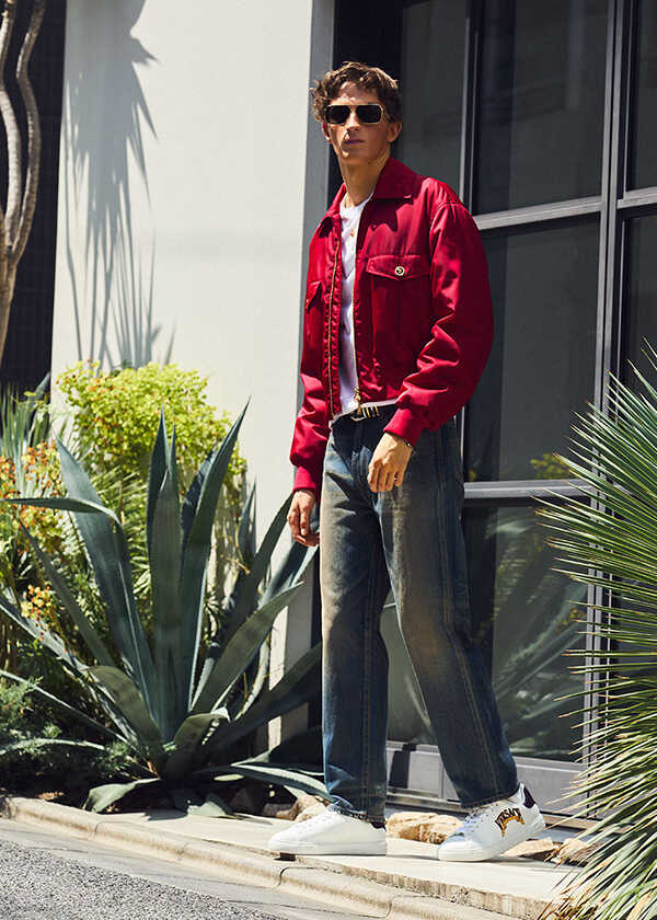 正規希少 非売品 ヴェルサーチ アイコンロゴ文字 灰皿 黒×白 アッシュトレイ 正規希少 非売品 ヴェルサーチ アイコンロゴ文字 灰皿 黒×白