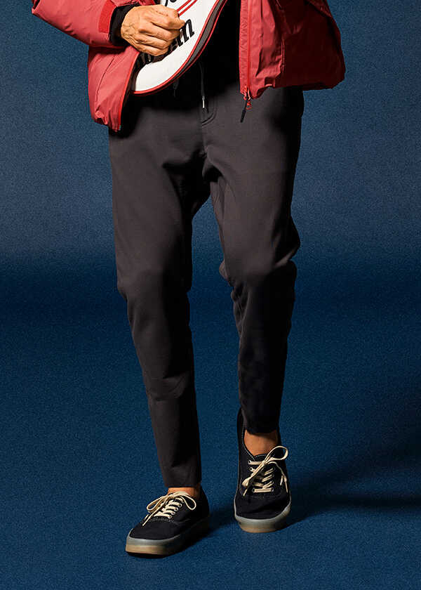 人気イージーシリーズに待望の“スウェット”モデルが登場！