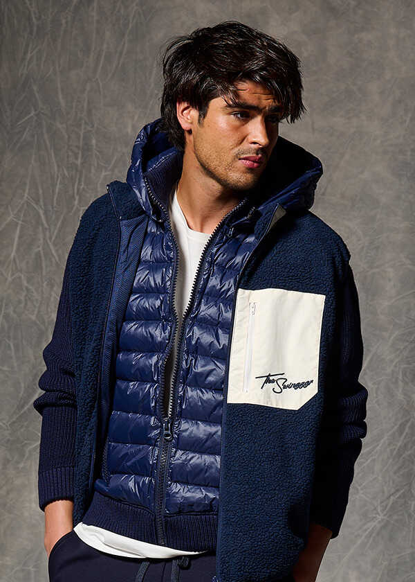 アクティブな大人にふさわしい〈ザ スウィンガー〉の軽快ウエア！