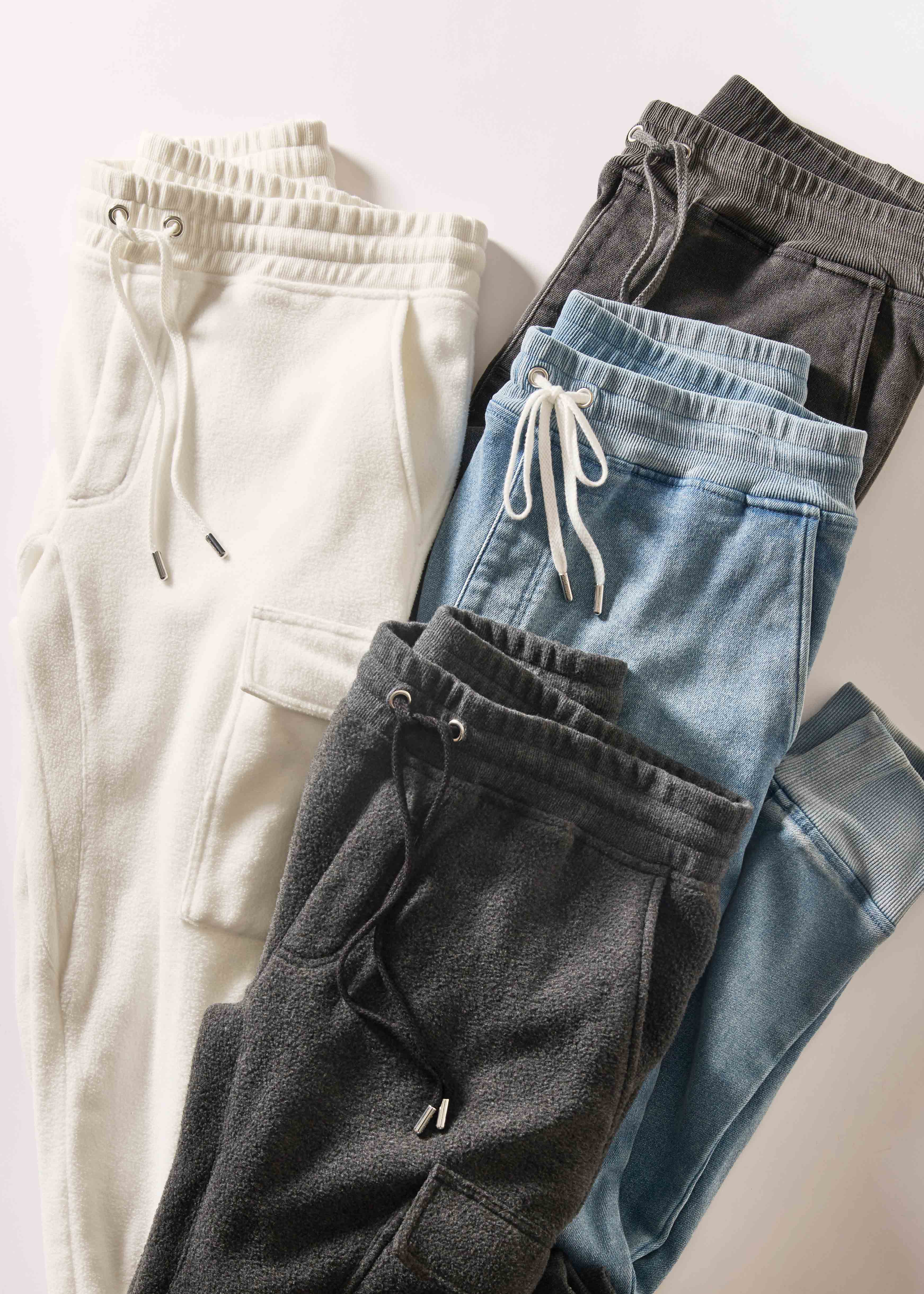 冬はもう怖くない！〈ダブルピー ウエストポイント〉のあったかイージーパンツ