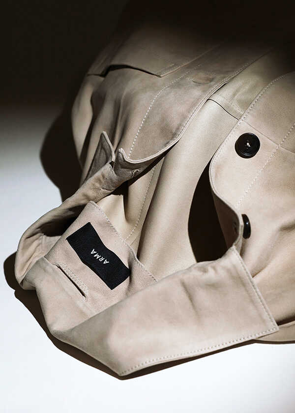 品よく爽やか見えが叶う最強カラー！ 大人だから似合う “冬の白アイテム”