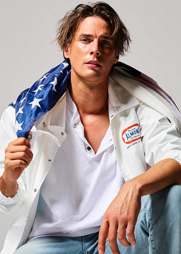 迎春にぴったりな〈アーモンド〉別注のコーチジャケット！