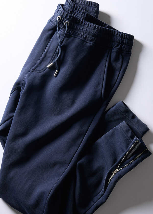 人気イージーパンツの新作は美脚スウェパン！