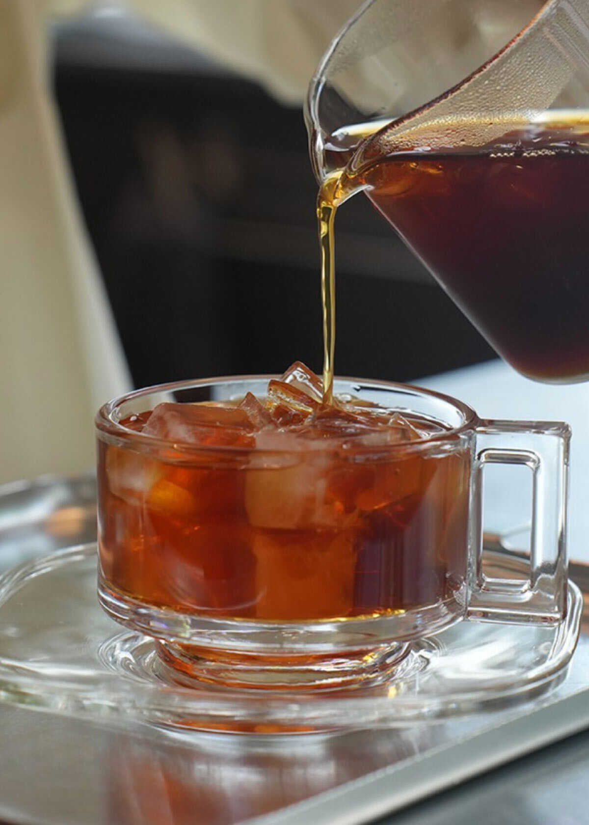 チルタイムに品格を。名作〈アルノグラス〉で作る上質な生活空間