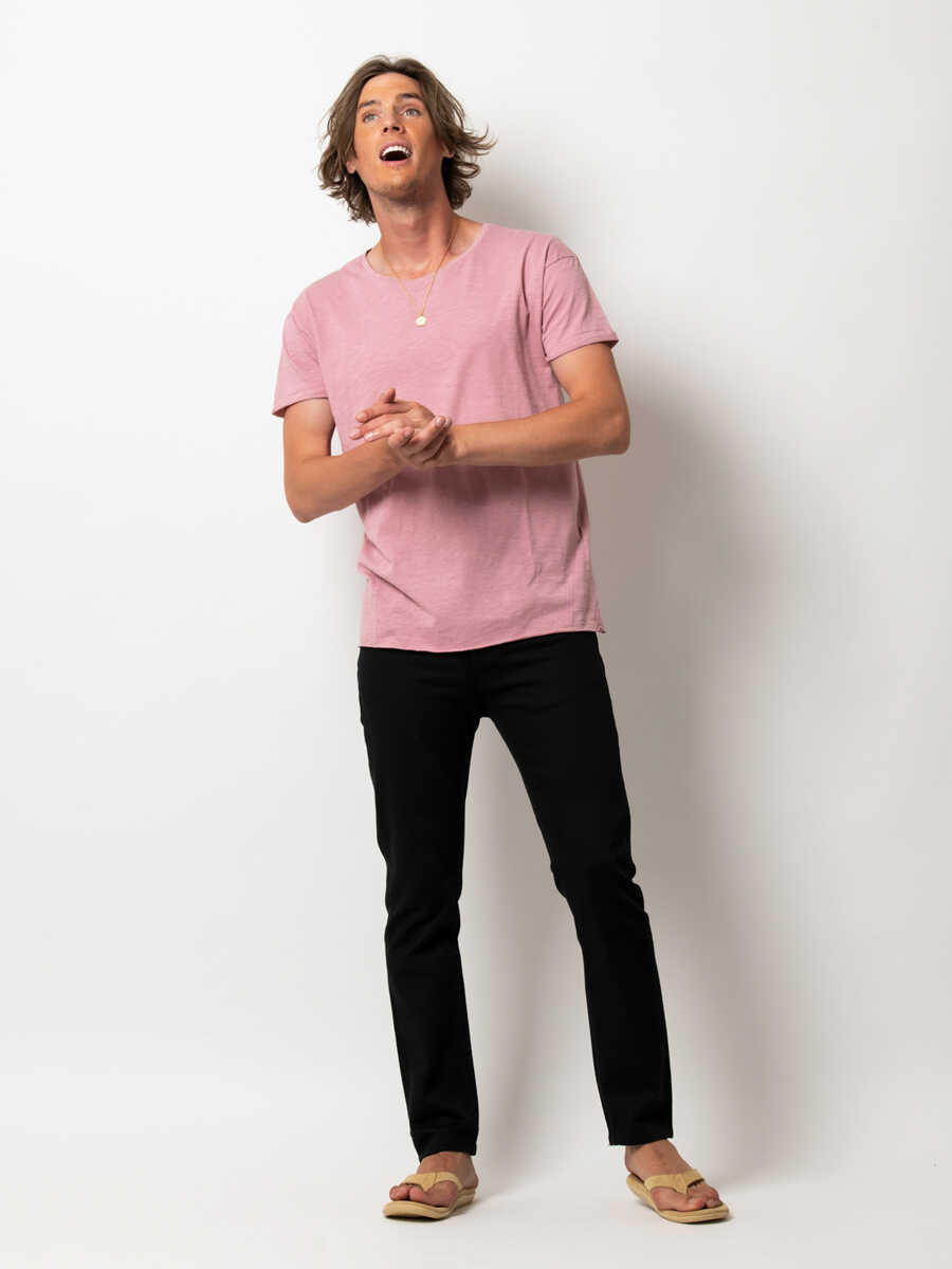 FOCUS BRAND vol.153 デニムだけじゃない！ 〈ヌーディジーンズ〉の