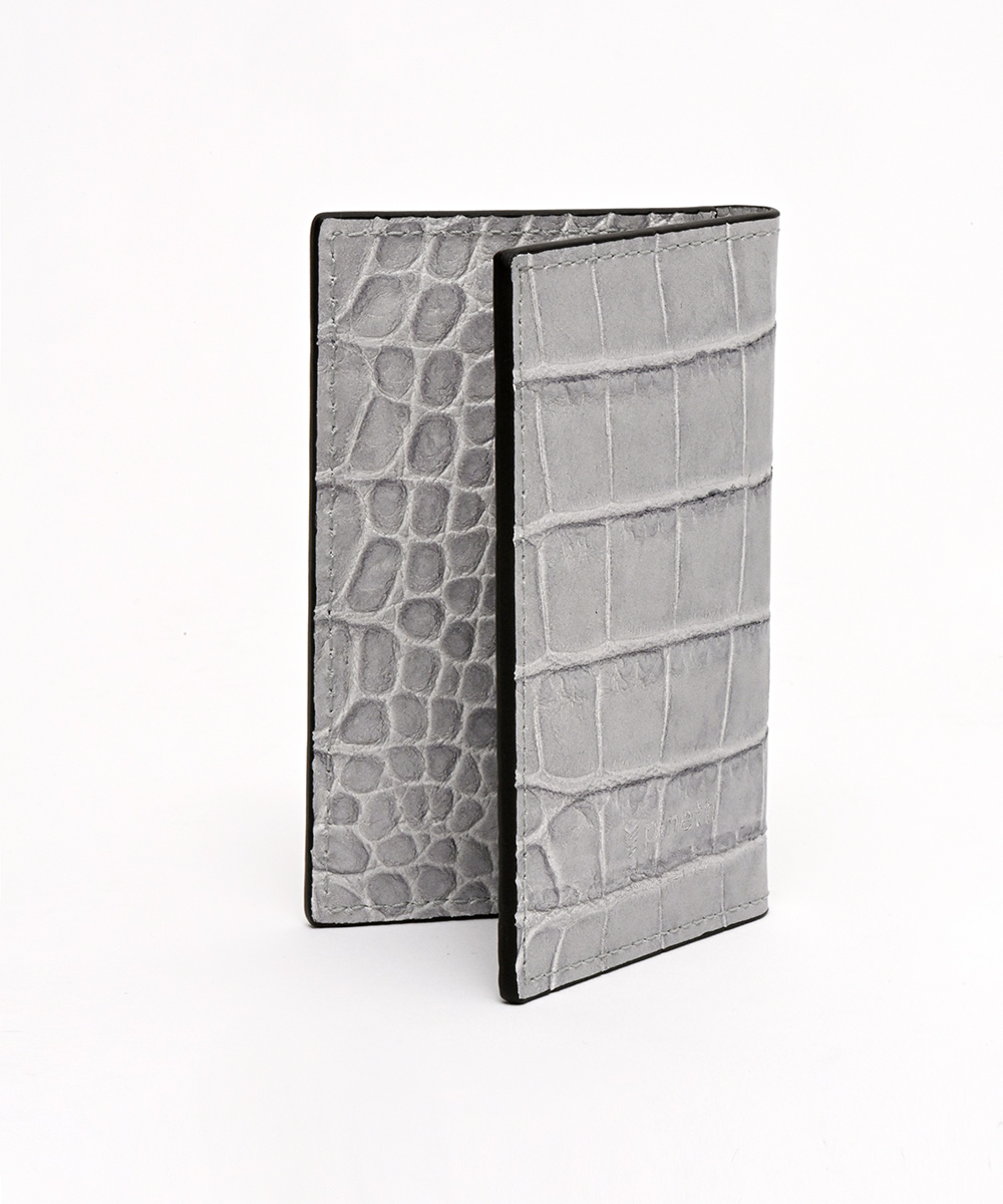 クロコの型押しレザーのイタリア製名刺入れ
