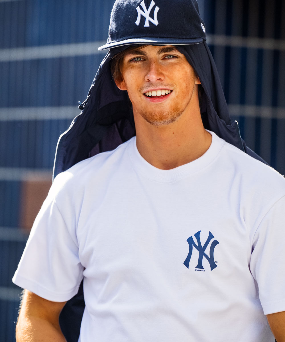 別注限定 ニューヨーク・ヤンキースロゴプリントクルーネックTシャツ