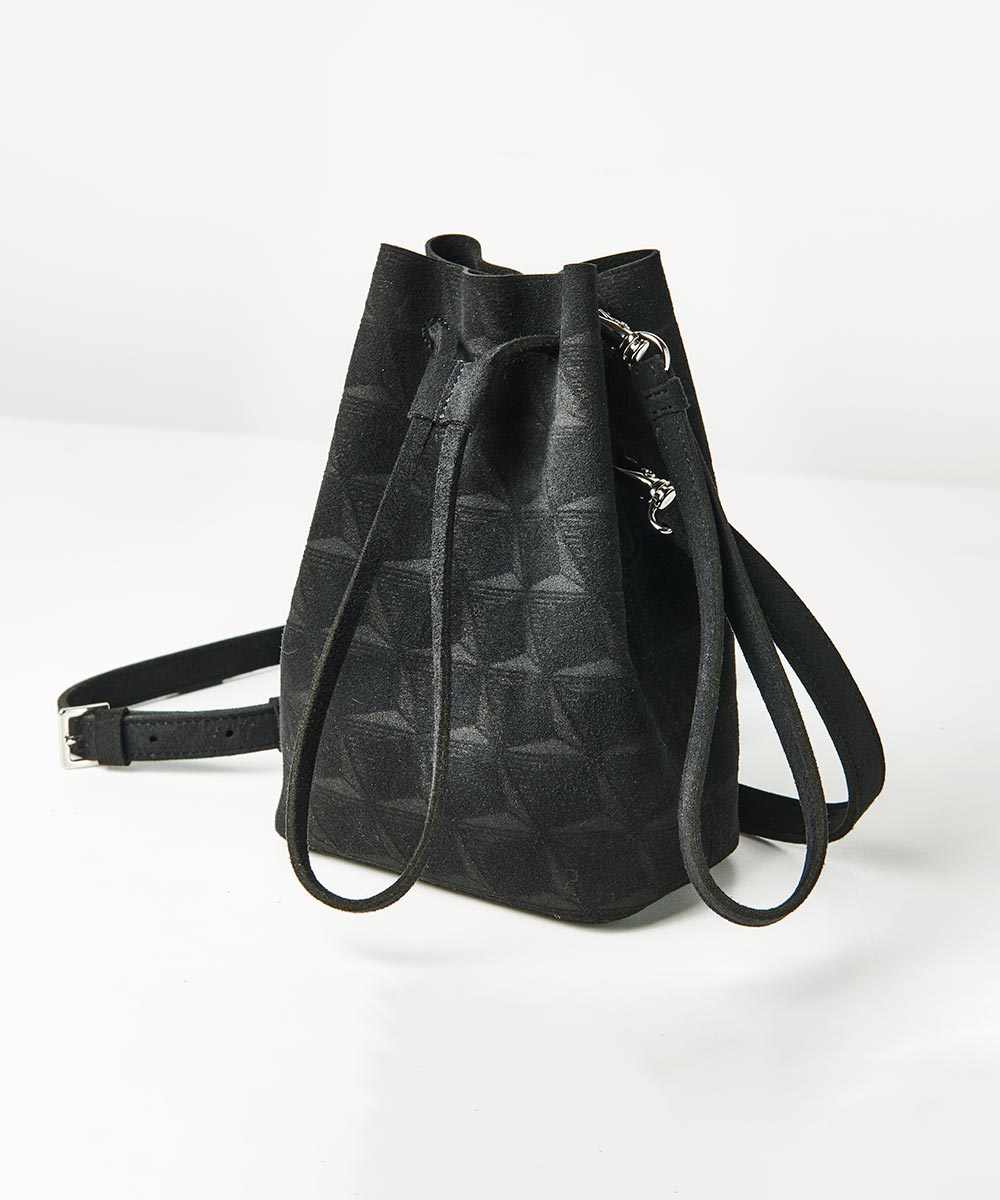 モノグラム柄 巾着バッグ ショルダー付き ウルトラスエード Ultrasuede