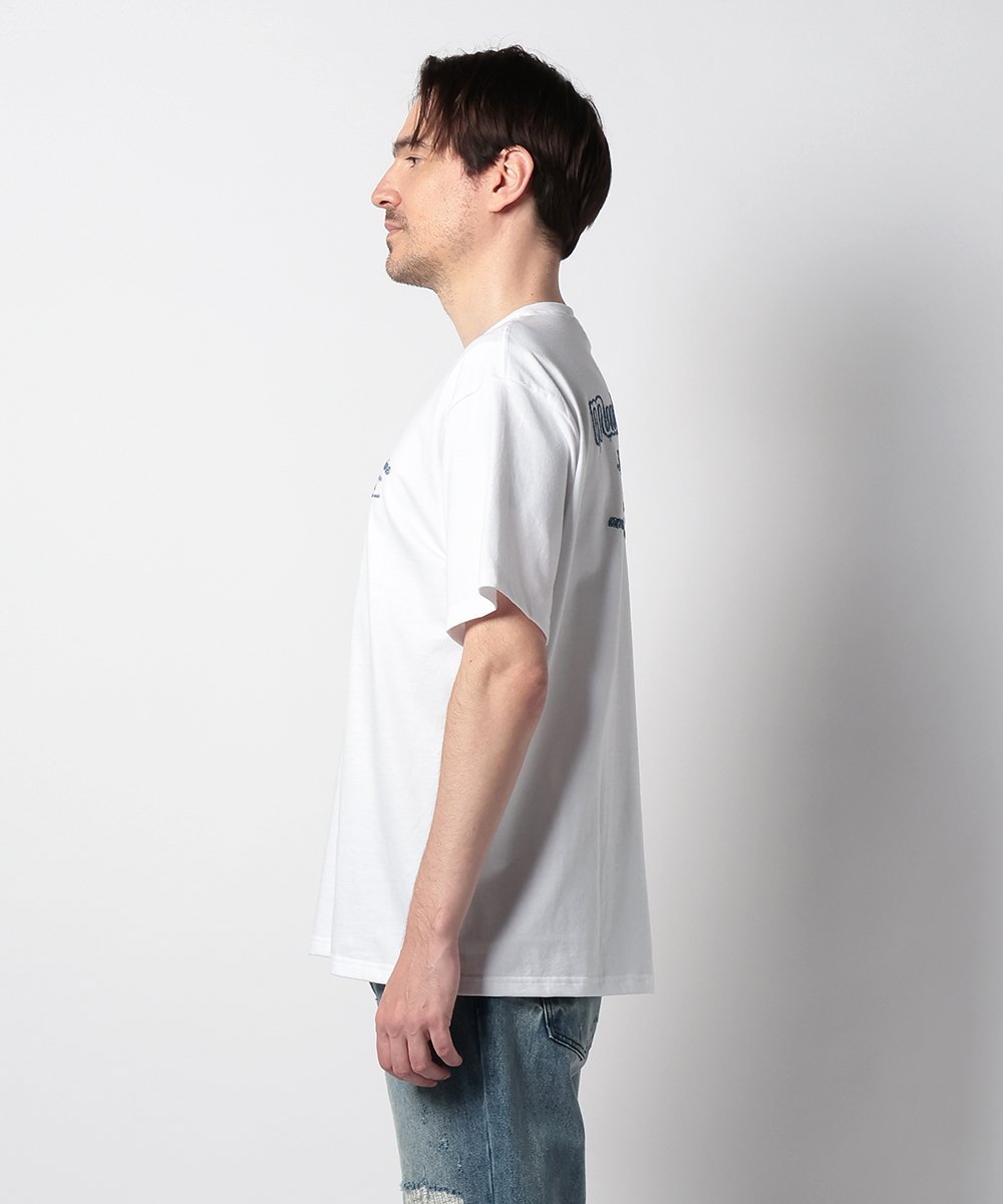 バックプリントTシャツ