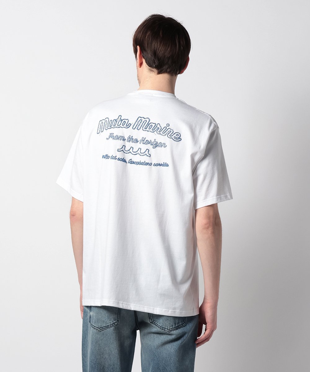 バックプリントTシャツ