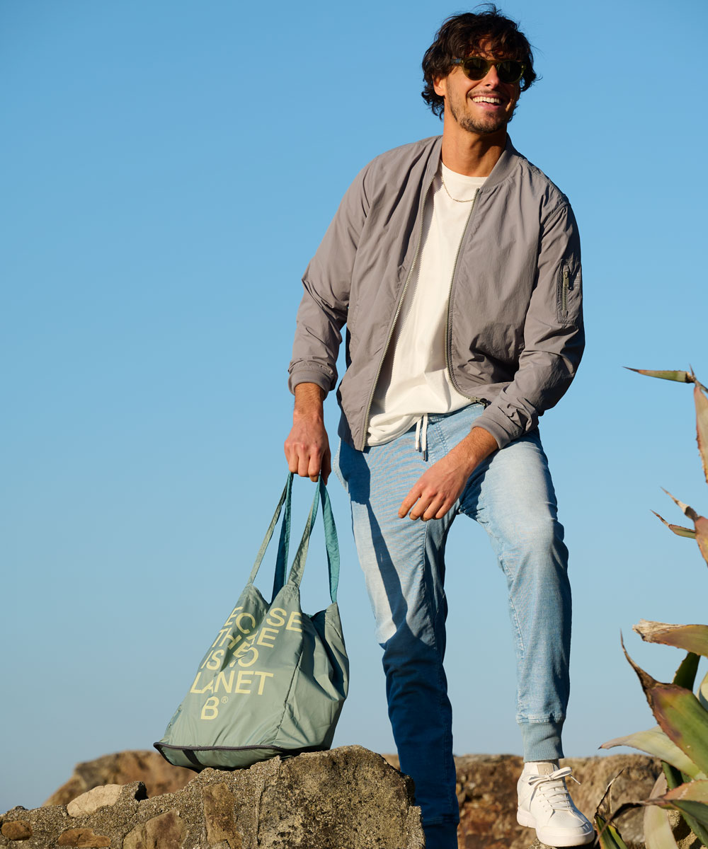 限定 ストレッチコーデュロイ 褪せブルー イージーパンツ