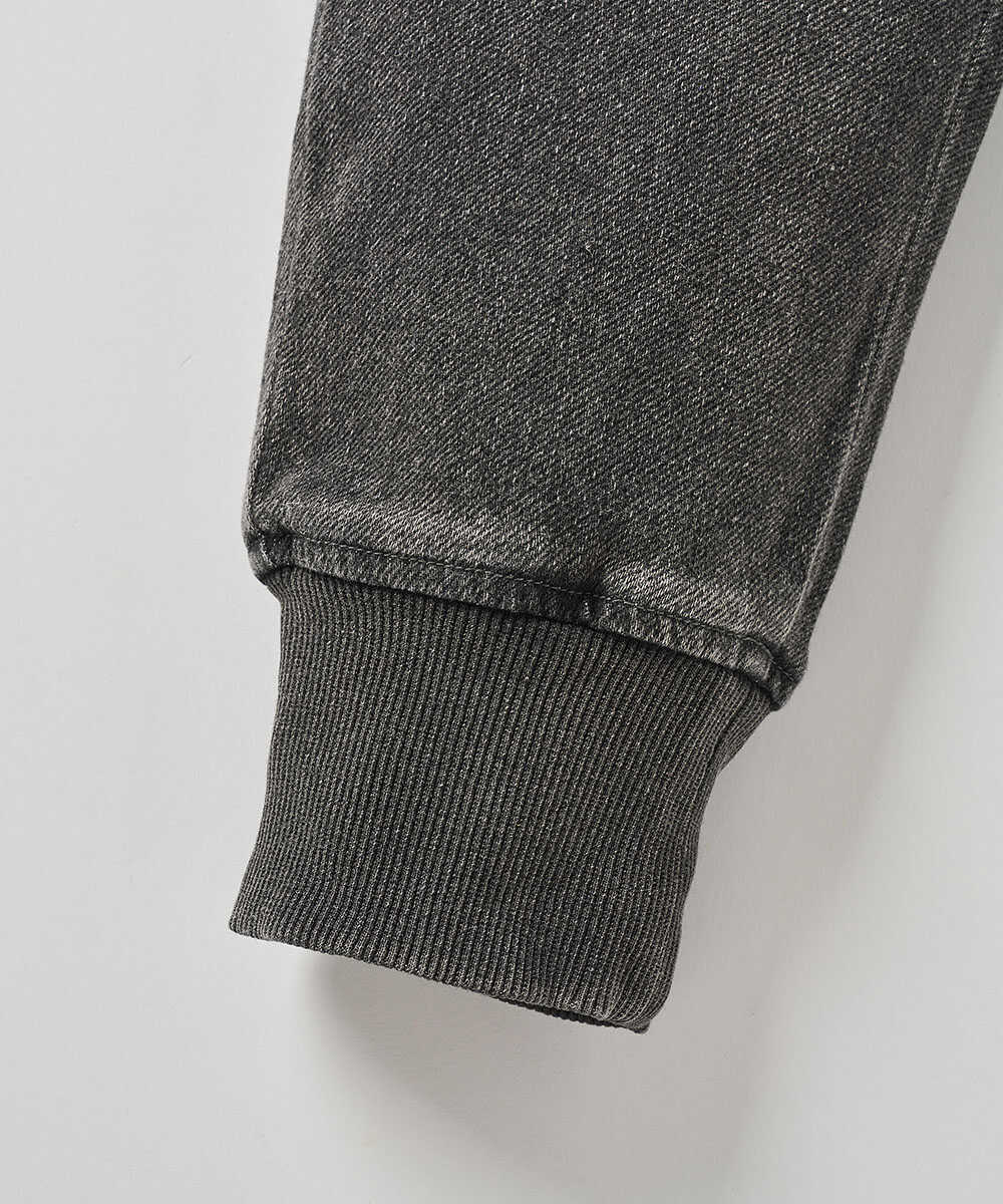 限定 褪せブラック イージー デニムパンツ 裾リブ テイパード