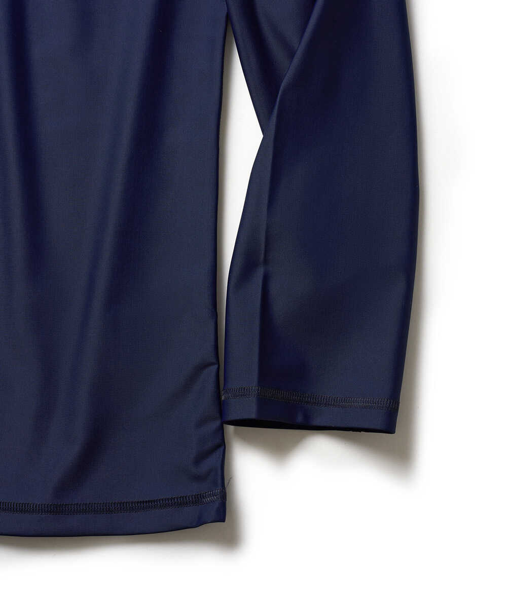 クルーネック ラッシュガード