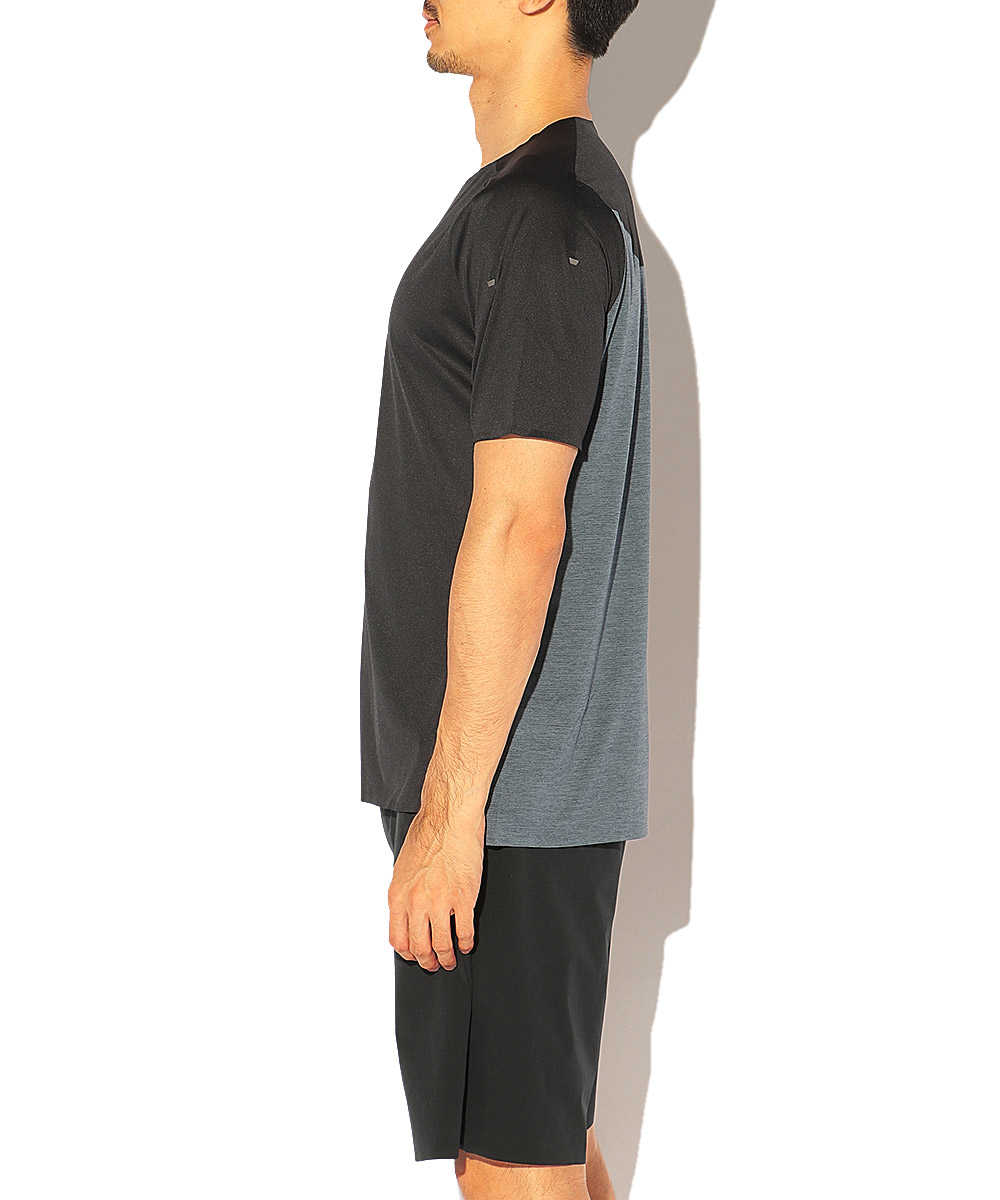 “パフォーマンス”ランニングTシャツ
