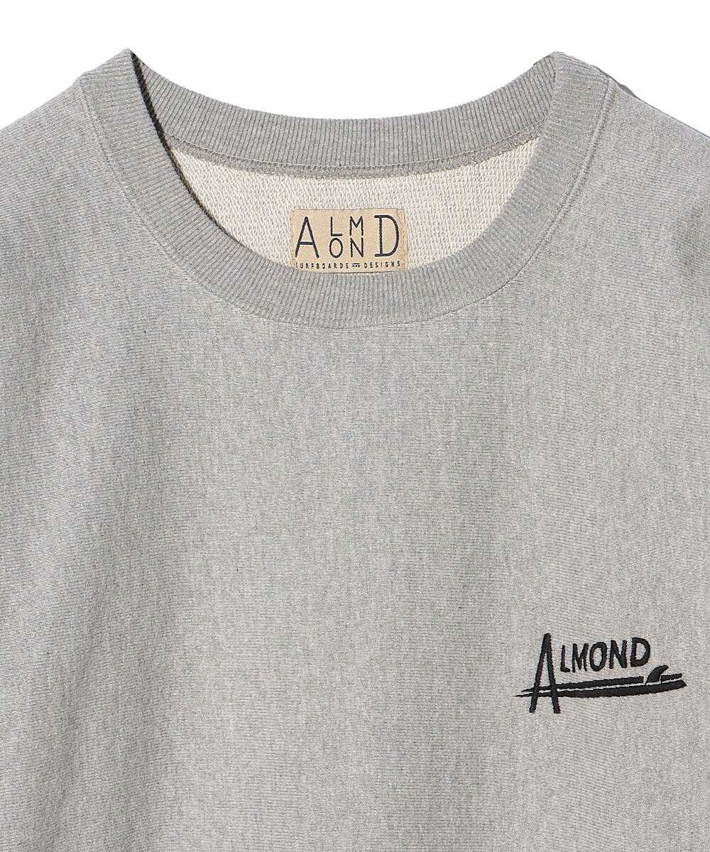 バックプリントロゴ刺繍クルースウェットシャツ