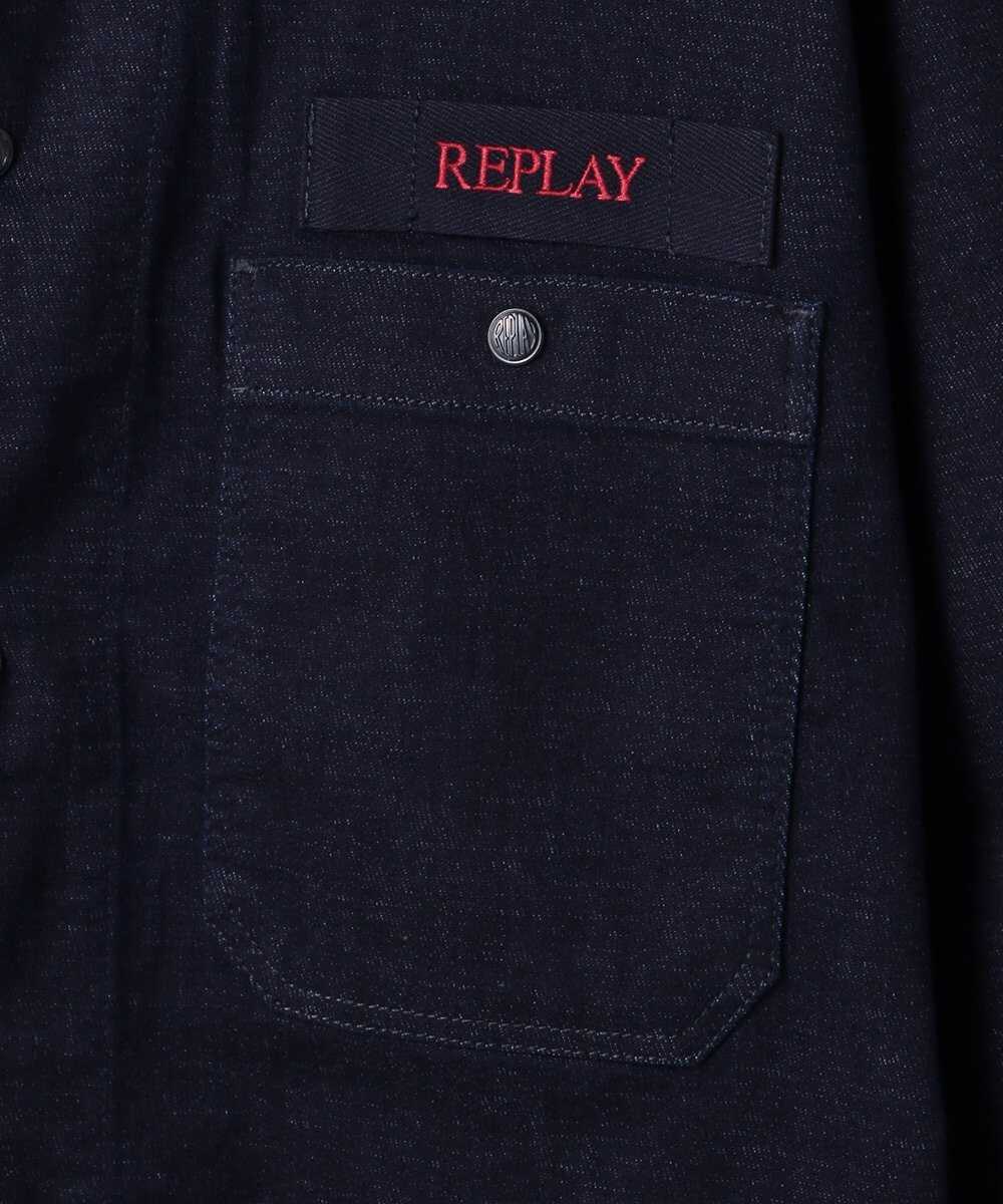 リラックスフィット レタリングデニムシャツ
