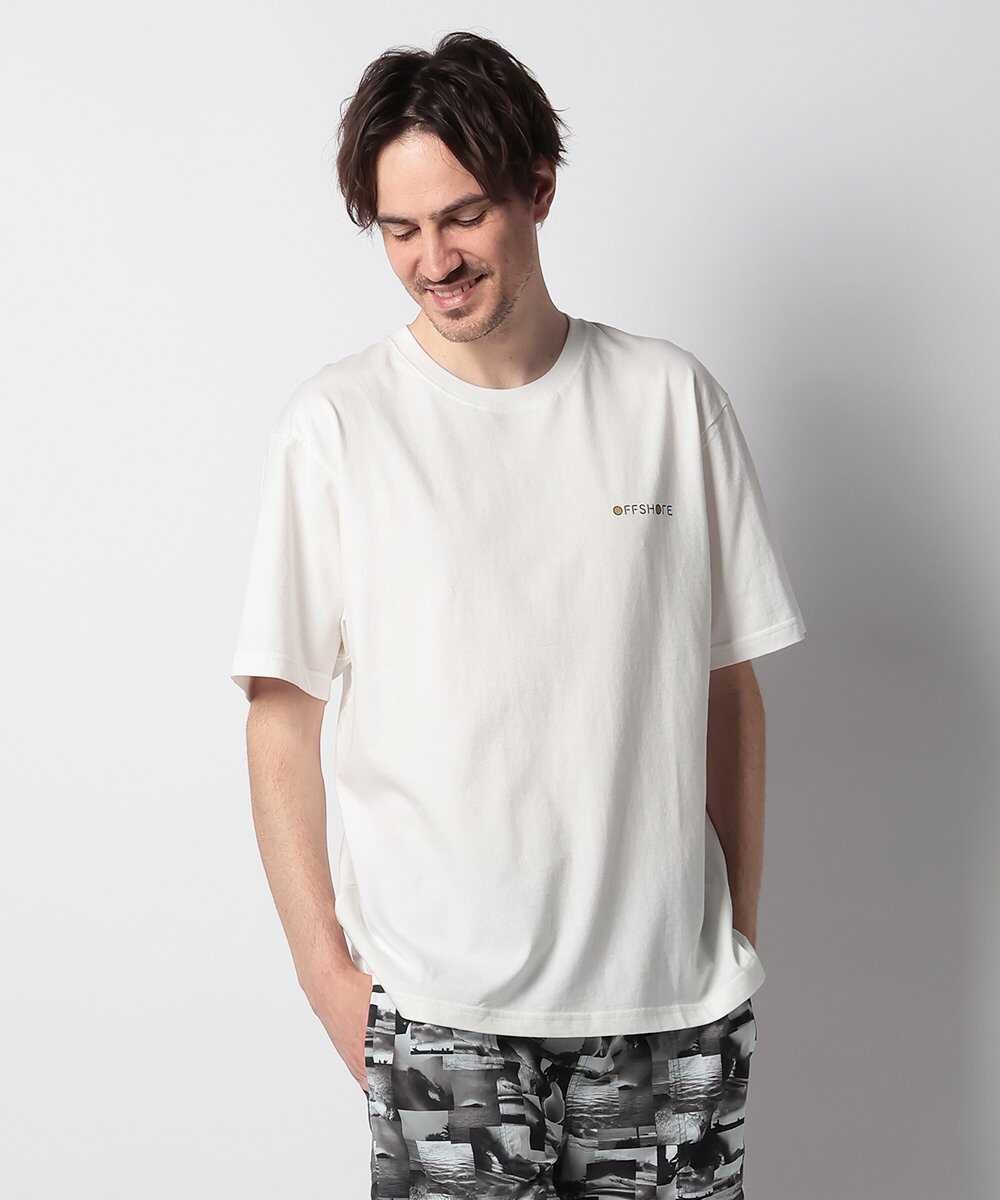 バックプリントTシャツ