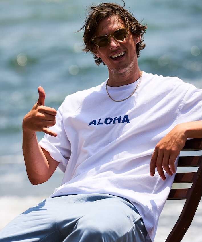 限定 ロゴプリントTシャツ