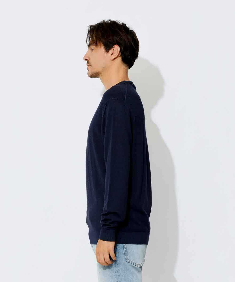 クルーネックニット