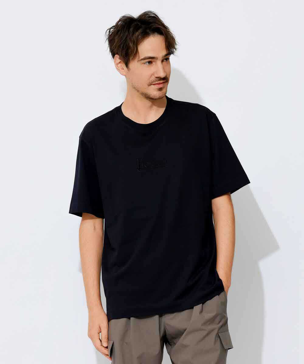 立体ロゴプリントTシャツ