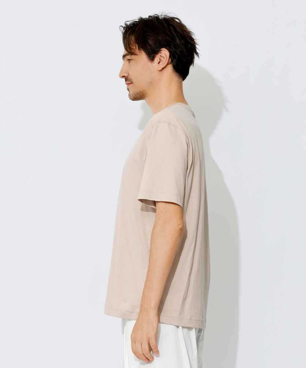 立体ロゴプリントTシャツ