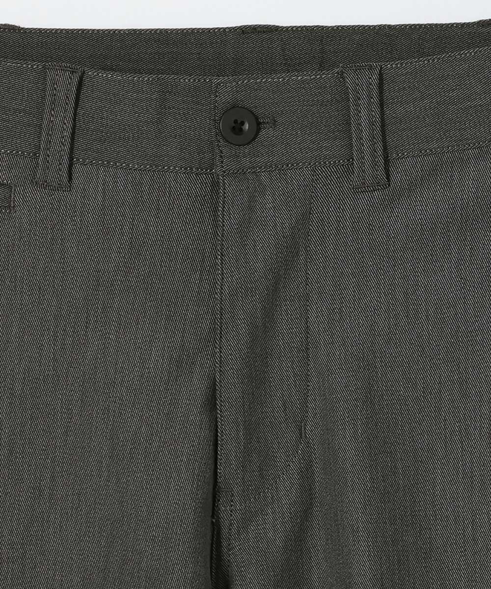 Triporous™ ワンダーシェイプ チノパンツ