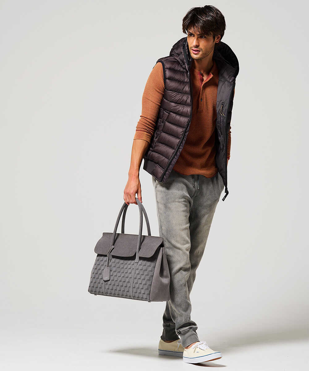 モノグラム柄 フラップバッグ M ウルトラスエード Ultrasuede