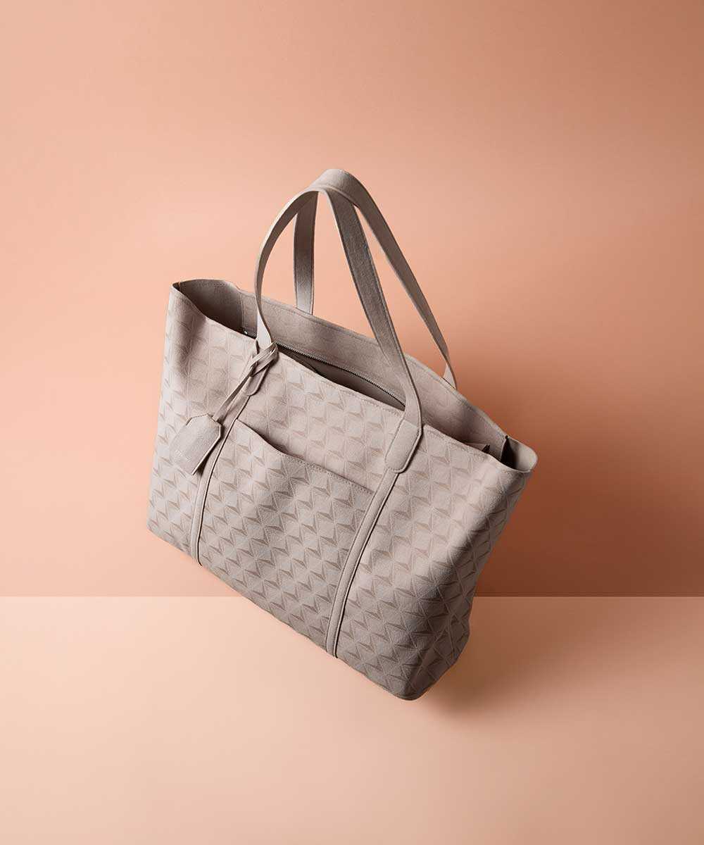 モノグラム柄 ジップトートバッグ M ウルトラスエード Ultrasuede