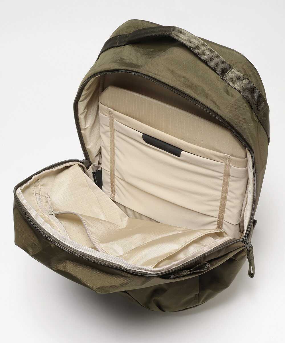 DAILY PLUS / デイリープラス バックパック 21L