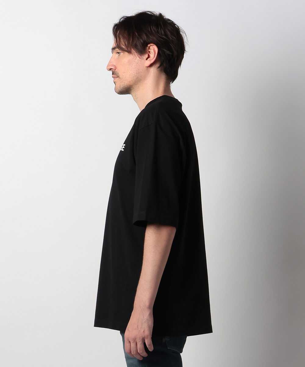 ルーズフィット ロゴTシャツ