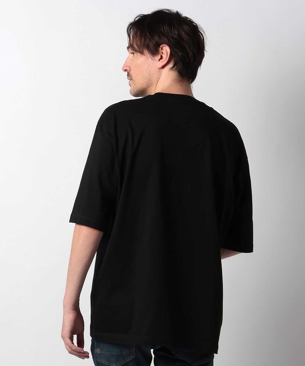 ルーズフィット ロゴTシャツ