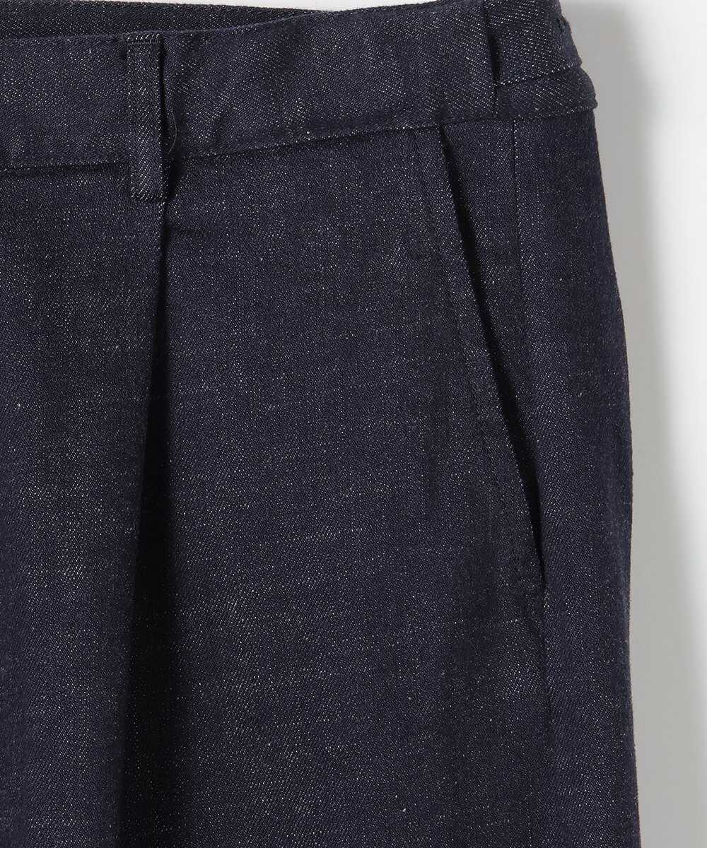 テイパードデニムパンツ