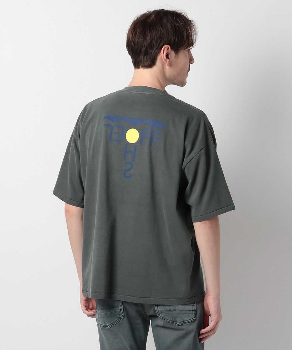 バックプリントTシャツ