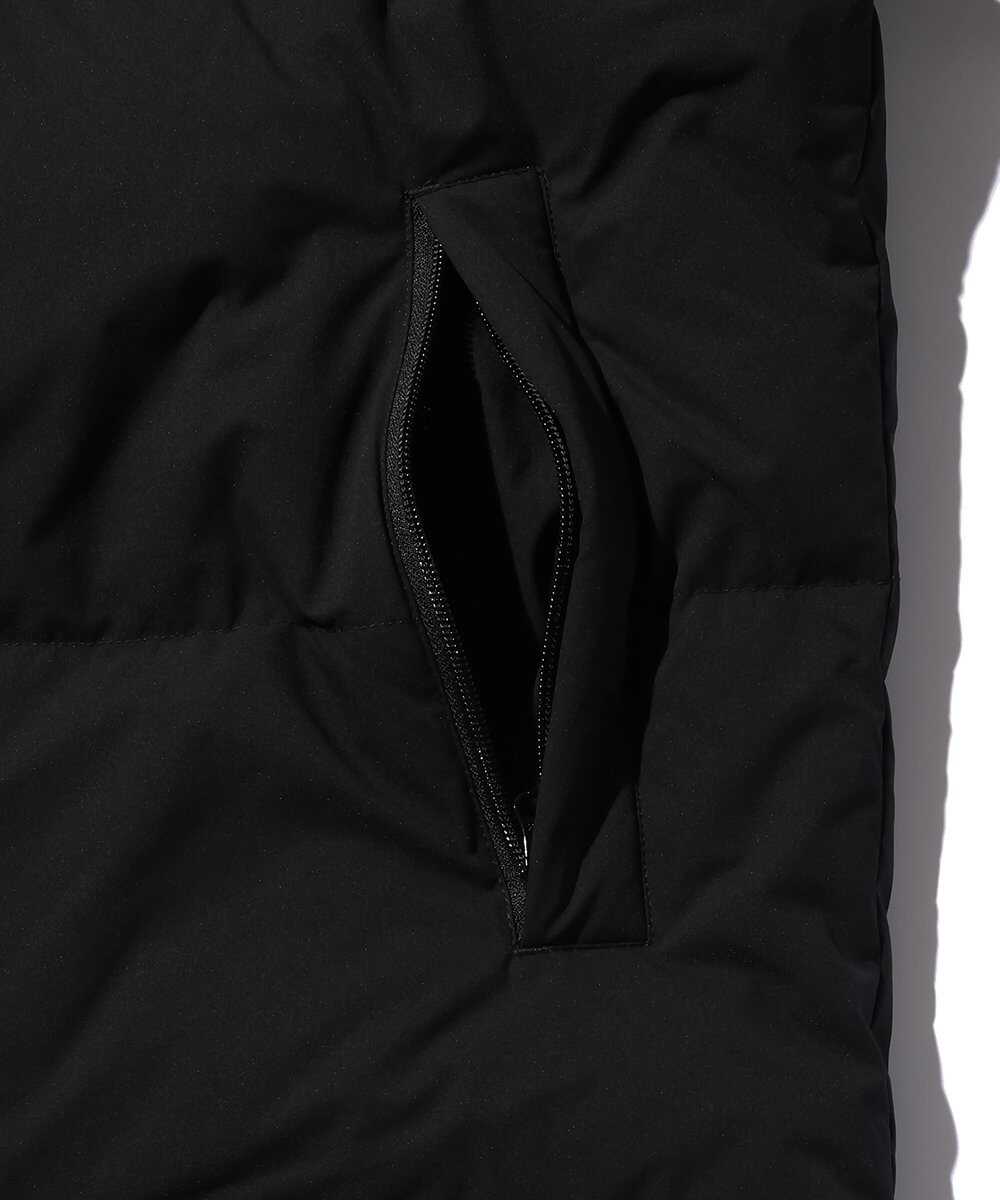 “STRONG WIND”ダウンジャケット