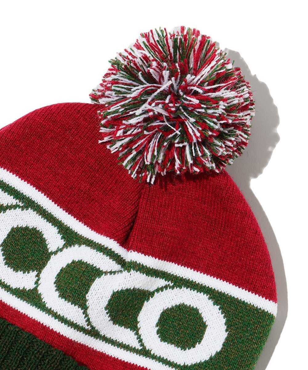 ポンポン ニットキャップ