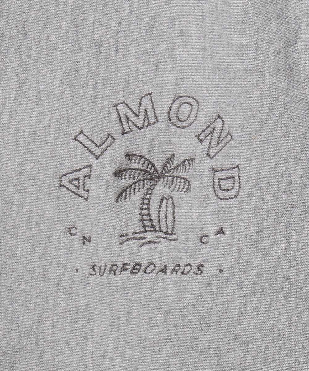 ロゴ刺繍スウェット