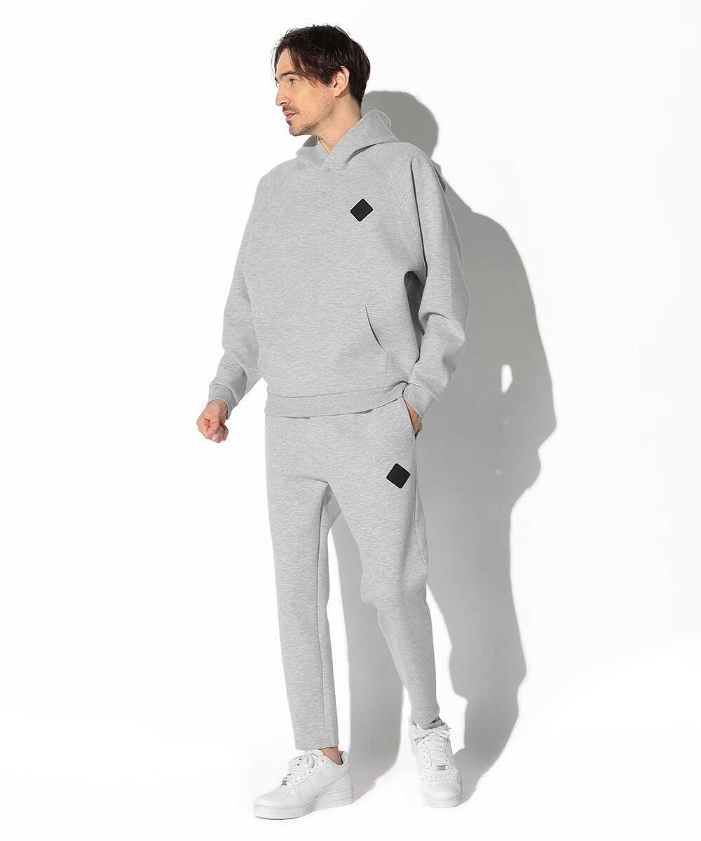 【ブラックレーベル】“ソロナ”ダンボールニット プルオーバーパーカ