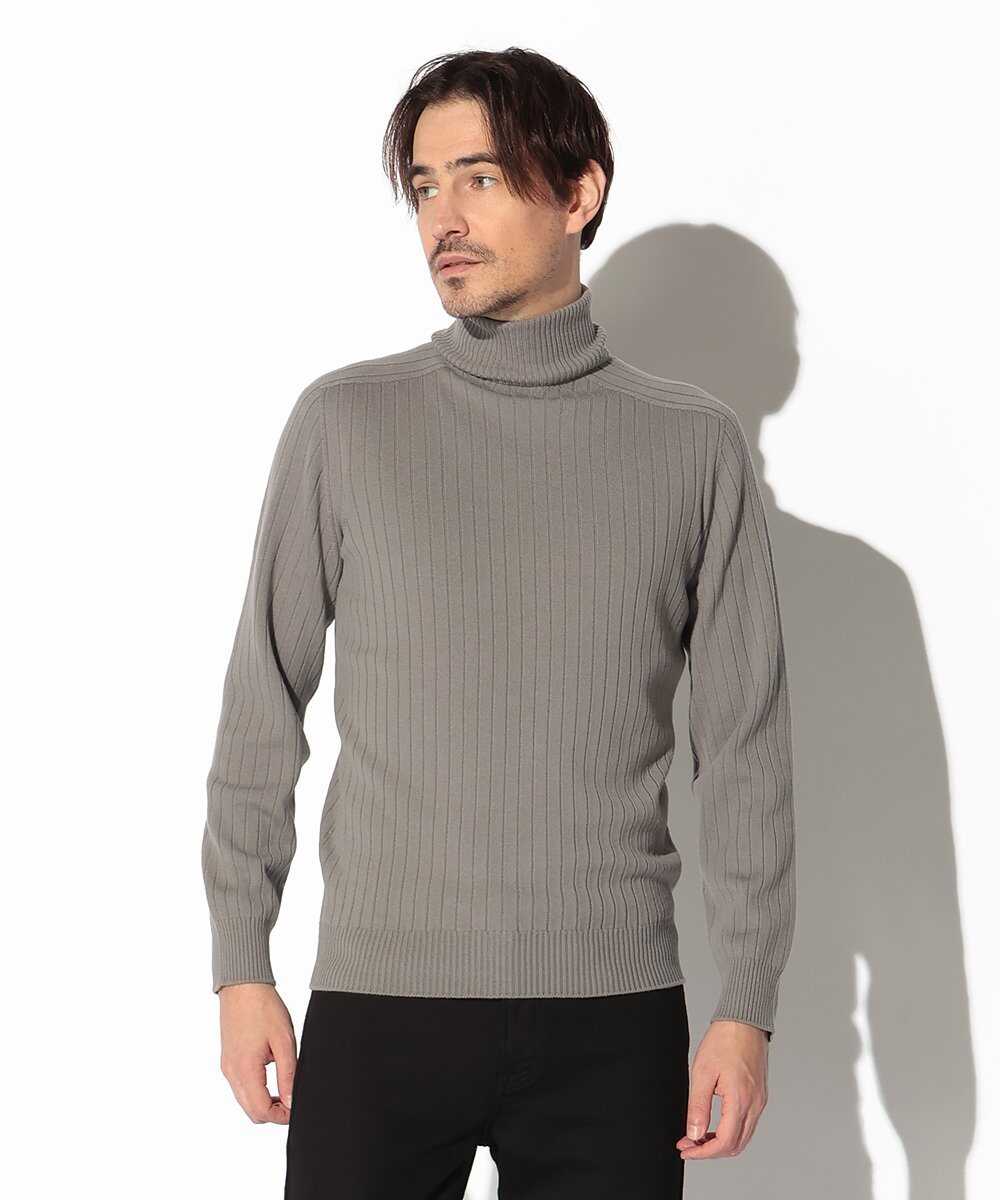 タートルネックニット