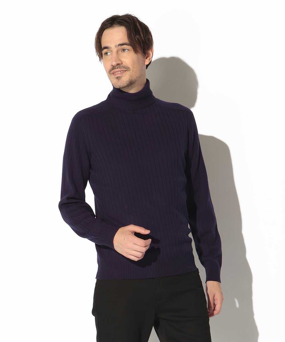 タートルネックニット