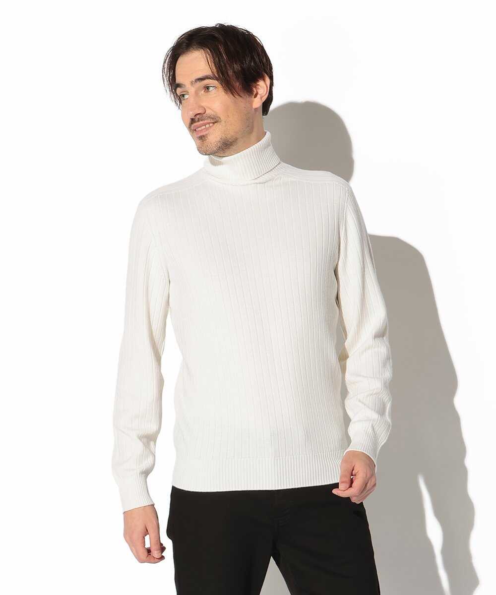 タートルネックニット