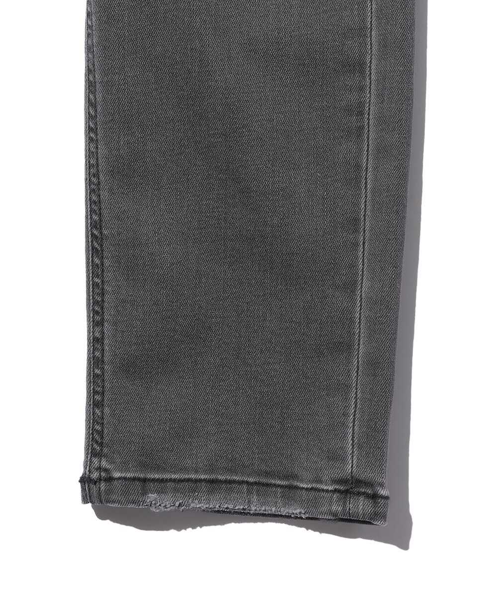 ストレッチブラックデニムパンツ