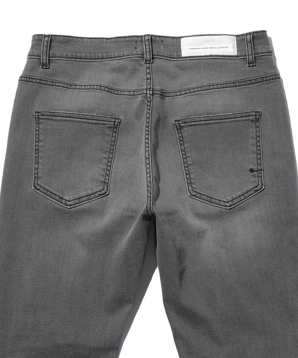 ストレッチブラックデニムパンツ