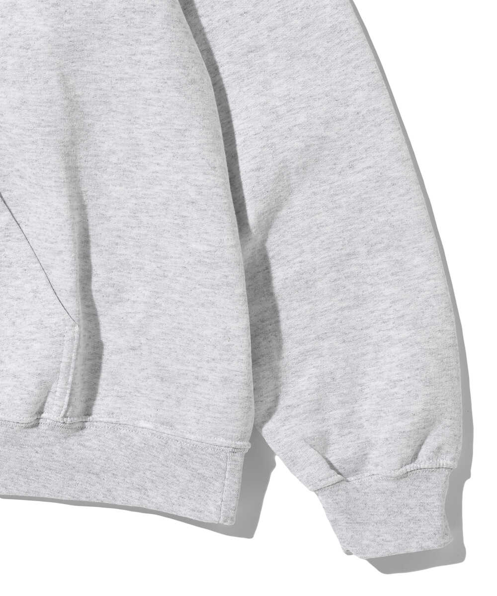 バックロゴプリント プルオーバーパーカ