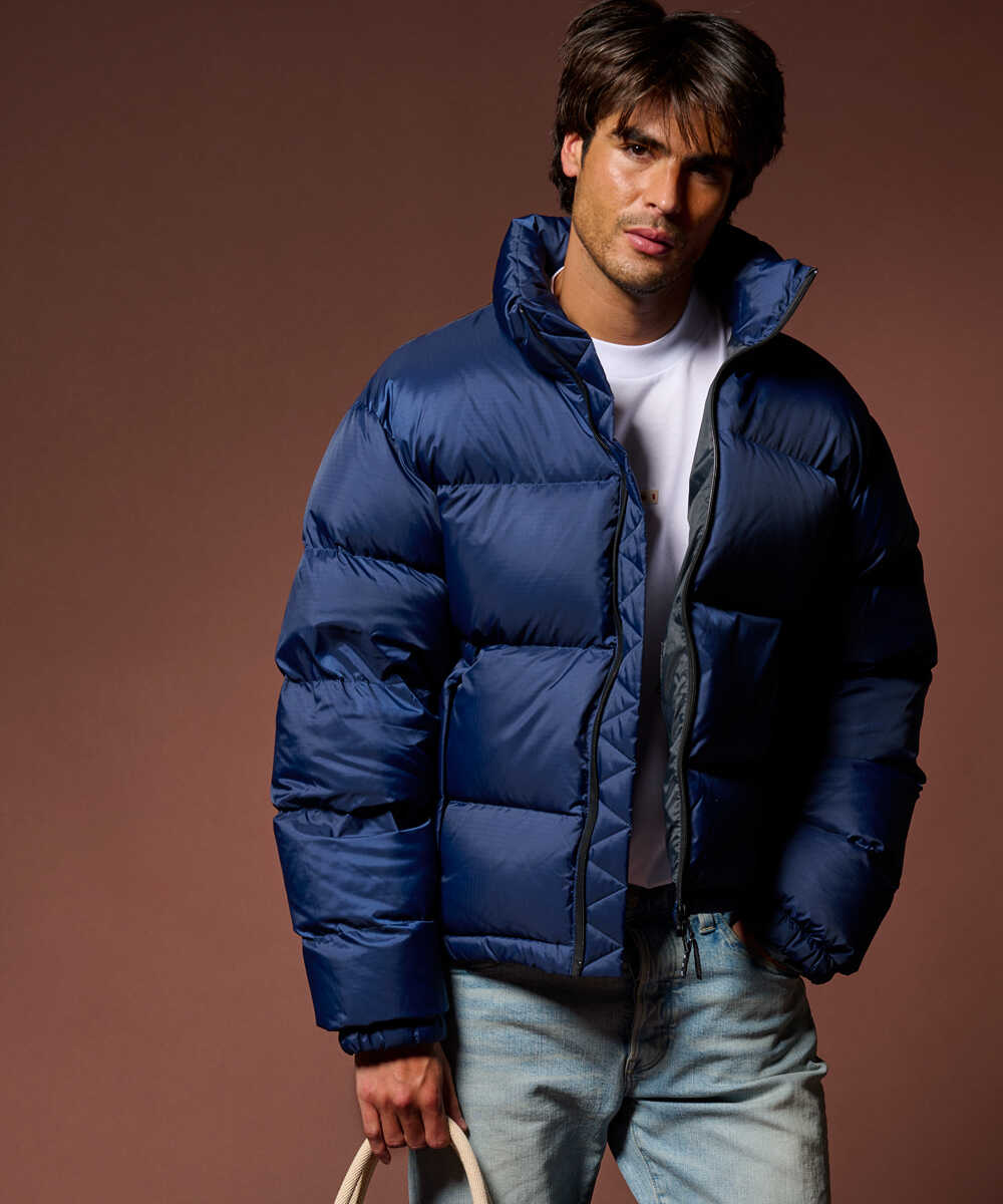 リップストップ ナイロン 刺繍ロゴダウンジャケット