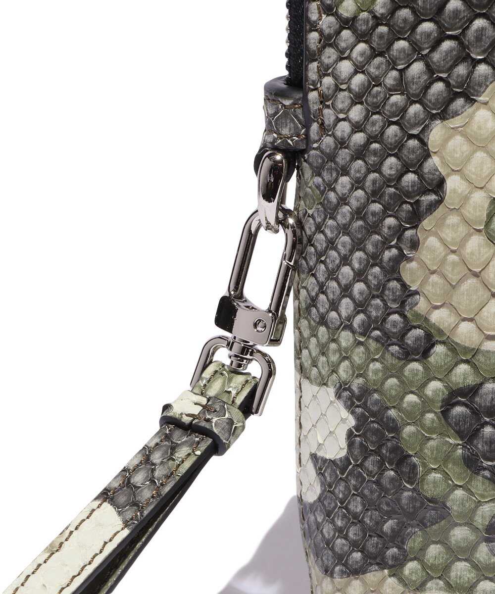 別注限定 受注生産 カモフラージュ パイソンクラッチ