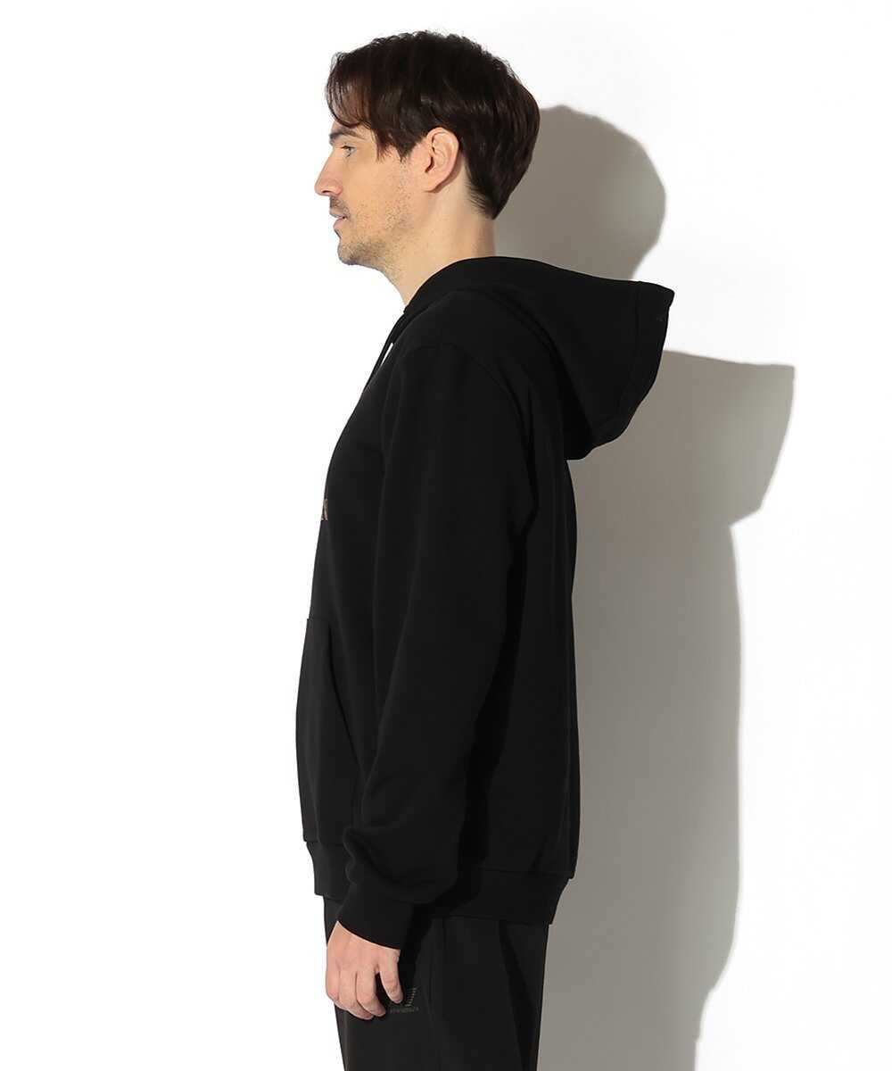 ロゴ入り プルオーバーパーカ