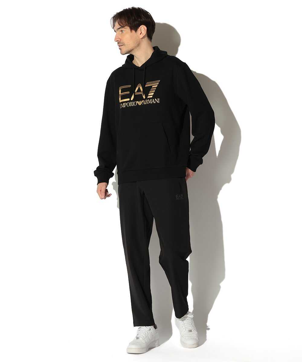 ロゴ入り プルオーバーパーカ