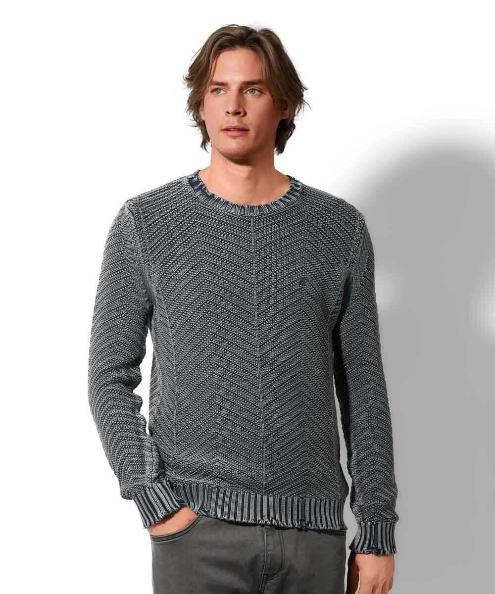 ヘビーウォッシュ ダメージニット